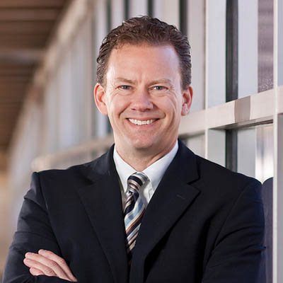 破局传统模式的简单轰炸机